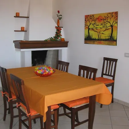 Elegante E Confortevole 부게루